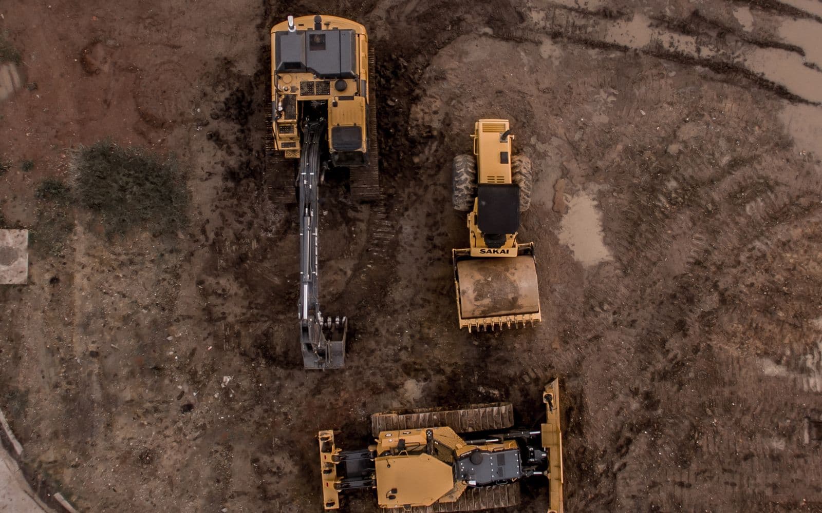 Machinery & Commodities